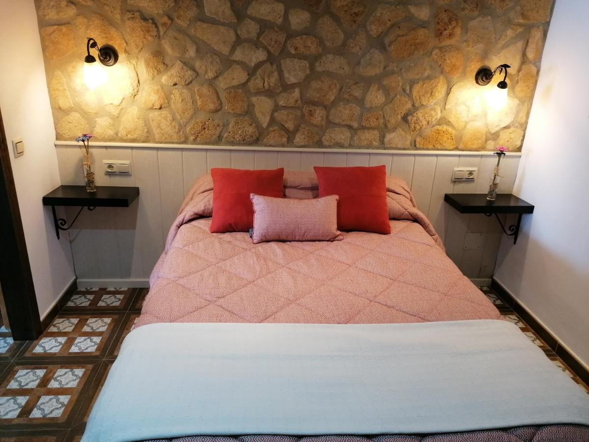 La Casa De Abajo Guest House Setenil De Las Bodegas Bagian luar foto